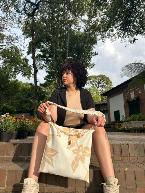 Strange Bag Flor de Miel